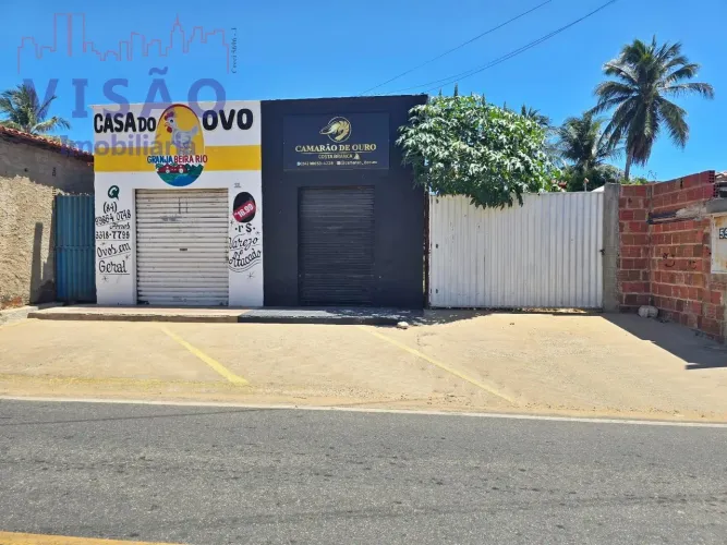 VENDE-SE ÁREA RESIDENCIAL/COMERCIAL COM 01 (uma) CASA E 02 (dois) PONTOS COMERCIAIS