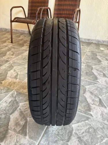 Pneus Novo 205/50R17