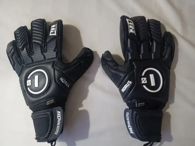 LUVA DE GOLEIRO N1 HORUS