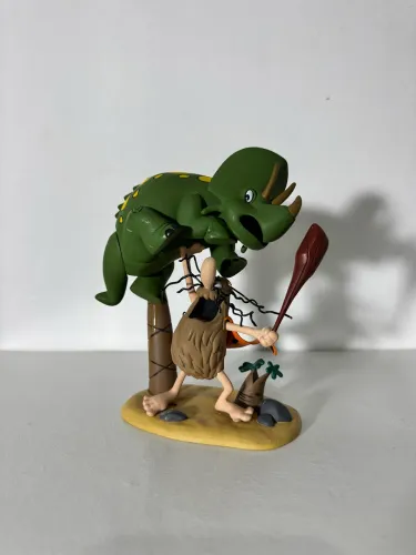 Boneco Action figure Diorama Capitão caverna Hanna Barbera Mcfarlane