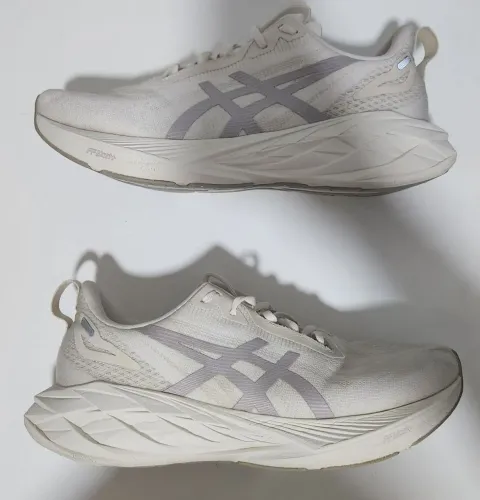 Tênis Asics Novablast 4 Bege White Masculino Tamanho 42 FF Blast+ Original
