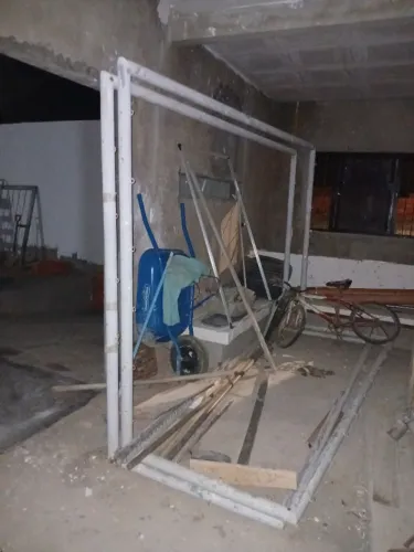 Traves de ferro sem rede