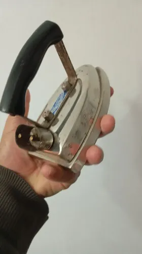 miniatura de ferro antigo de passar