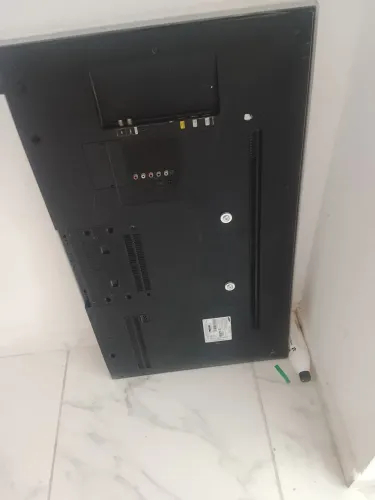 Tv pra retirada de peças
