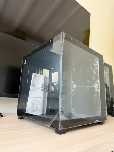 Gabinete Aigo Apollo A275 Mini-Tower