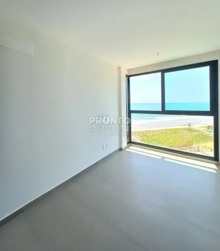 Seu flat pé na areia com vista mar