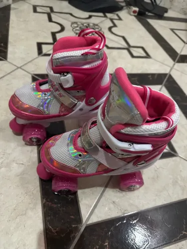 PATINS TAMANHO M 32 COM LED- NOVO