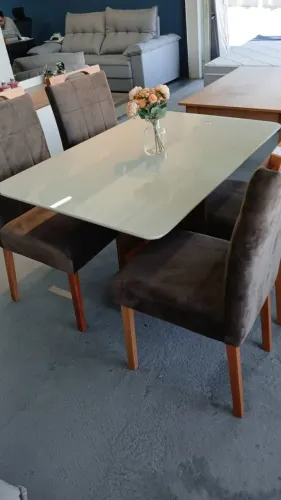 mesa madeira maciça tempo de vidro com 4 cadeiras