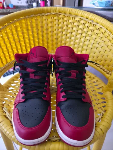 Tênis Nike Air Jordan 1 Mid