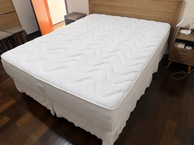Colchão Queen Ortobom Ortopur + Cama Box 