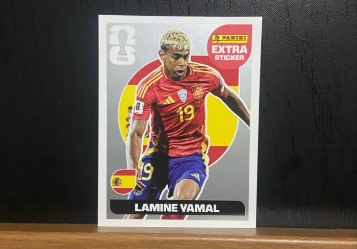 Vendo Figurinha Legend Lamine Yamal ( PRATA ) - Copa 2026