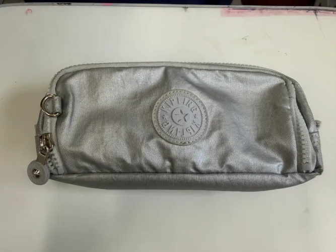 ESTOJO KIPLING ORIGINAL PRATA