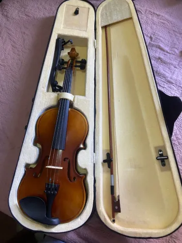 Violino semi novo barato