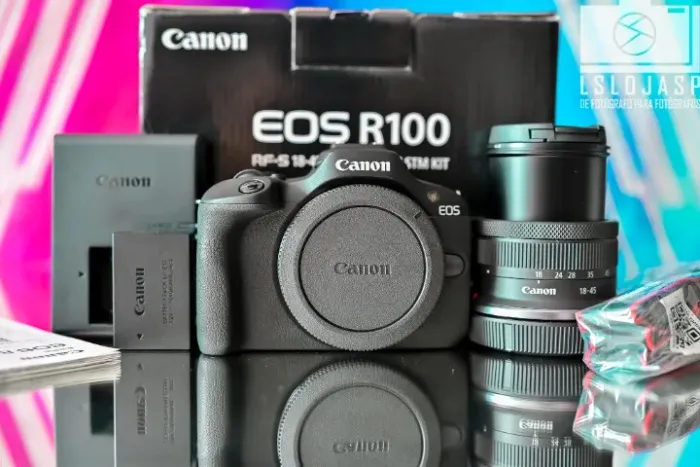 (NOVA) Câmera Mirrorless Canon EOS R100 + Lente 18-45mm APS-C