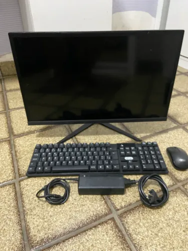 Computador revenge 21.5?