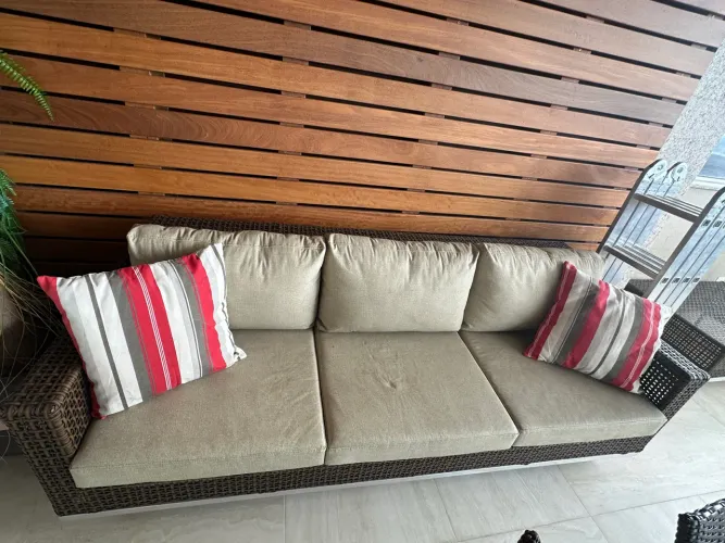 Sofá 2 Lugares Tulipa em Fibra Sintética e Alumínio para Área Externa 2,20 x 0,75 cm