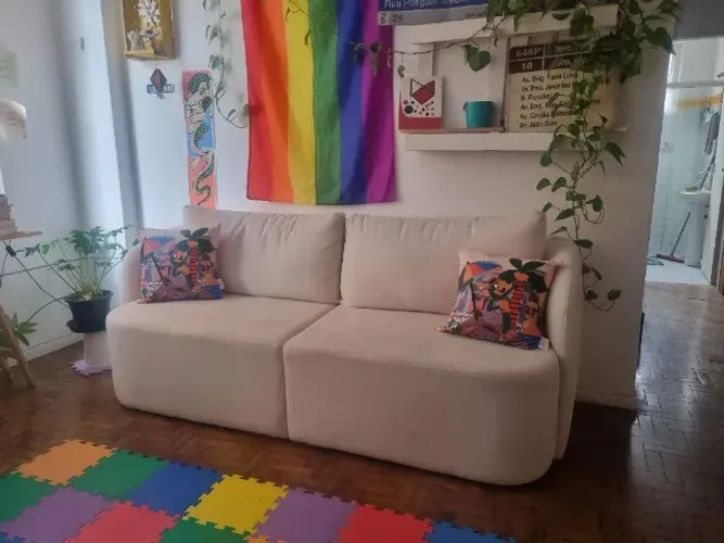 Sofá 2,17m Off White Bipartido | Molas + Espuma D33 | Excelente Estado