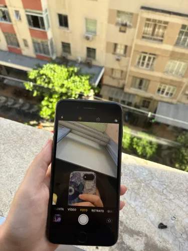 iPhone 8 Plus 64gb - usado, único dono, peças originais, sem defeitos 