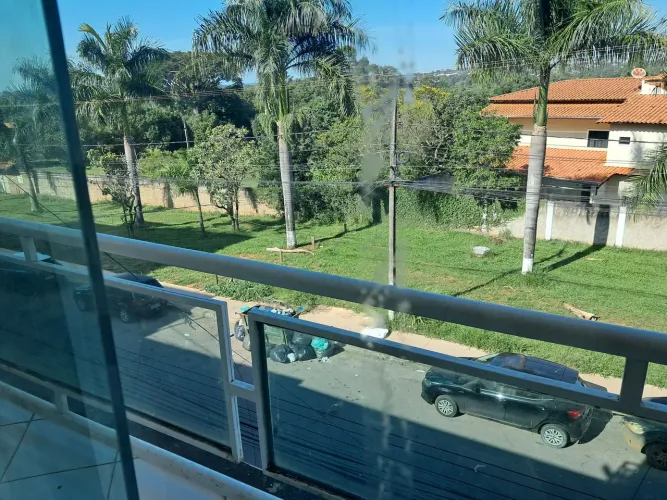 Mobiliado com varanda Guará