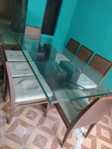 Mesa 8 lugares, com tampo de vidro 10mm, 2,20x1,10