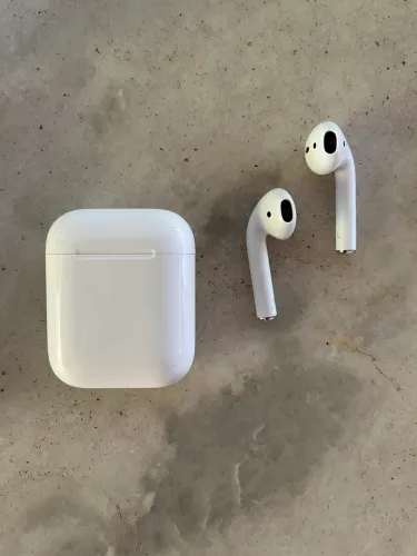 AirPods 2 geração original (Usado)