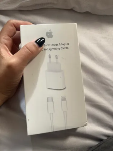 Carregador IPhone completo na caixa