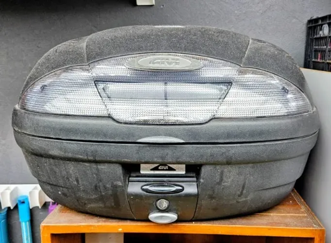 Baú Traseiro GIVI 45 Litros + Suporte Original