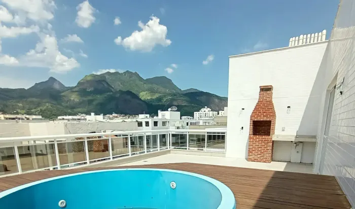 Freguesia |Cobertura de 4 Quartos no Condomínio Chateau Raquel com 198m²