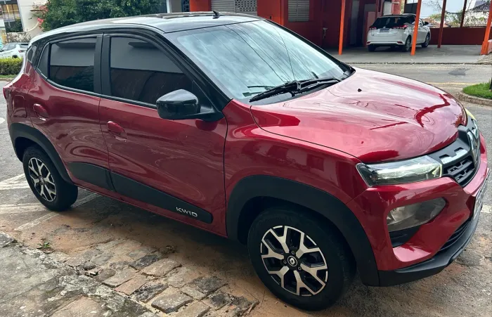 Renault Kwid Intense 1.0 Flex 12V 5P Mec. 2023