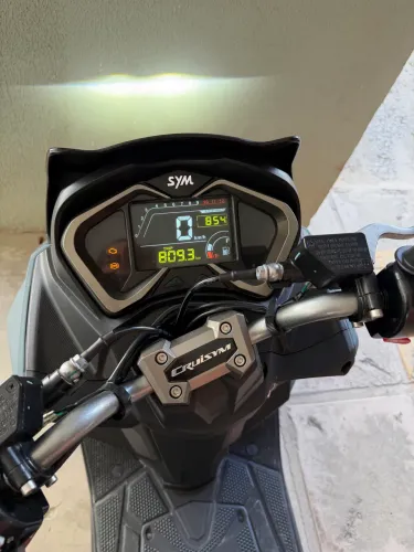 SCOOTER CRUISYM 150 