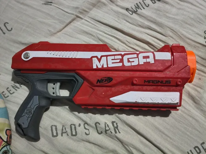 Nerf Mega Magnus (sem munição)