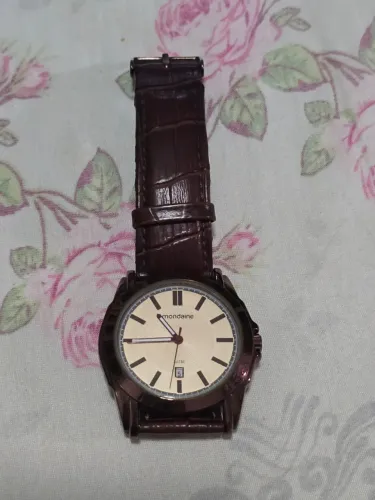 Relógio original Mondaine com calendário 83162GPMBMH2