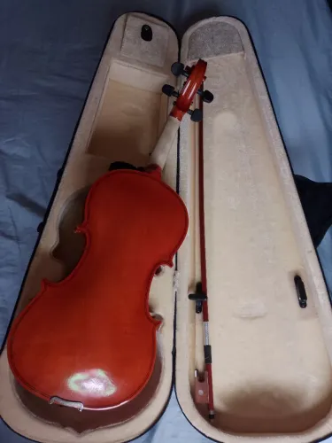Violino completo novíssimo