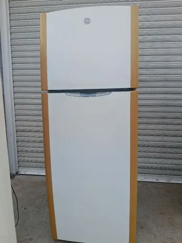 Geladeira GE frost free