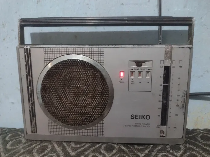 Rádio Antigo SEIKO 