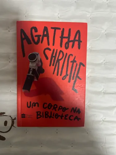 Livro ?um corpo na biblioteca?