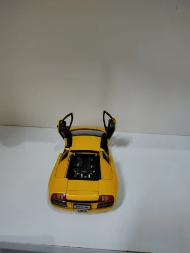 Carro de coleção Lamborghini Maisto 1:24