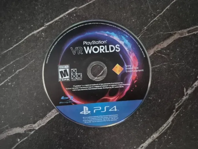 Playstation VR Worlds PS4 - Disco Loose Usado