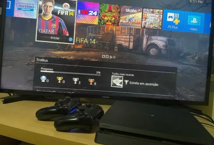 PlayStation 4 Slim 1TB