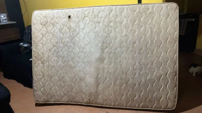 vende-se colchão quebra galho