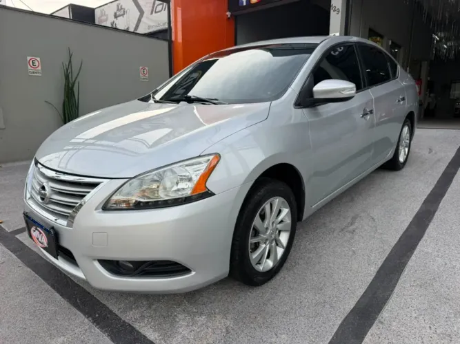 Nissan Sentra SV 2.0 Flexstart 16V Aut. 2016