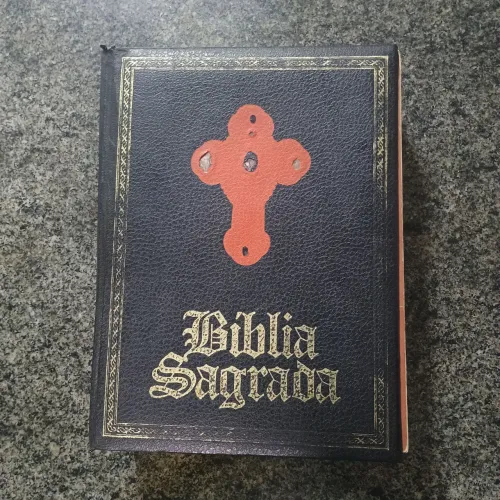 BÍBLIA SAGRADA CATÓLICA ?