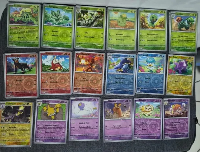Cartas NM Pokemon TCG - Reverse Foil (Pacote c/ 30)