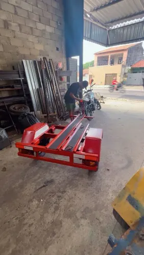 Reboque para uma moto sobre encomenda de fábrica!!!