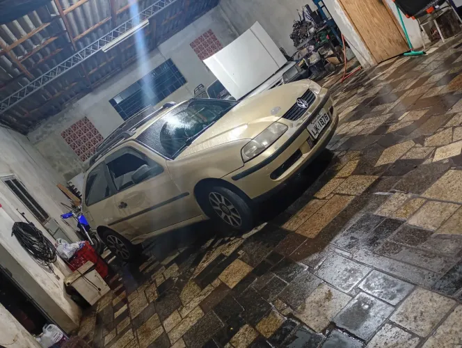 Volkswagen Gol 1.0 Plus 16V 4P 2000
