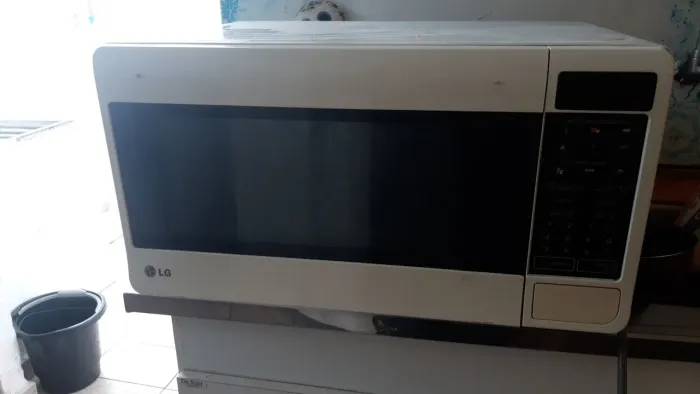 Vende-se Micro-ondas