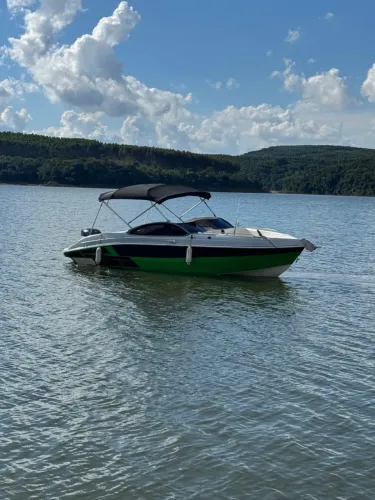 Lancha Real Class 220 2013