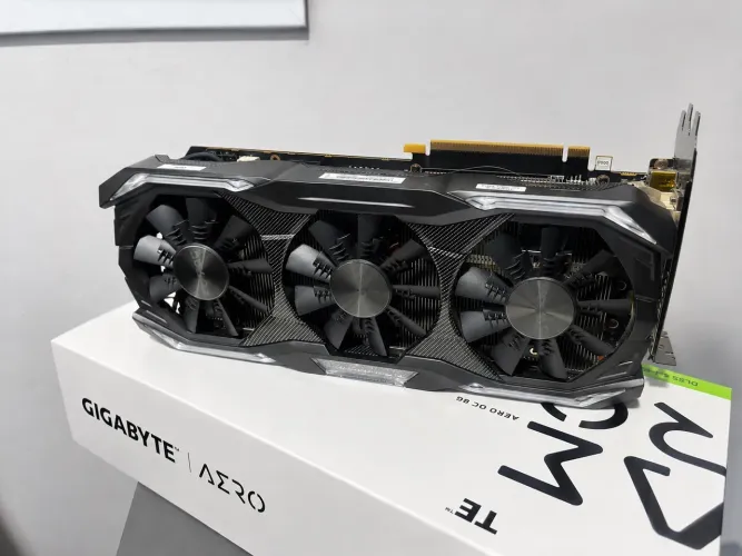 GTX 1070 AMP EXTREME 8GB