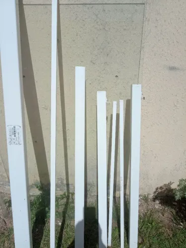 Vendo vidro incolor em ótimo estado de conservaçao100x145 com perfil branco 