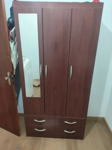 Guarda-roupa 3 portas